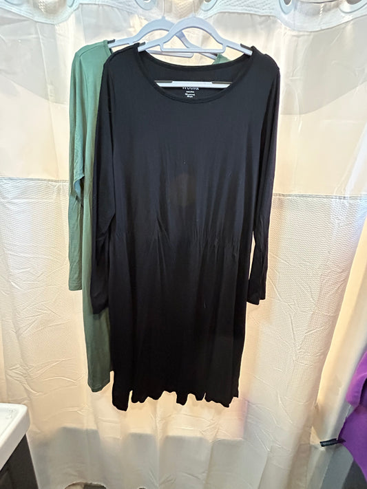 Used Wool& Rowena Dress Size XXL Long, Black